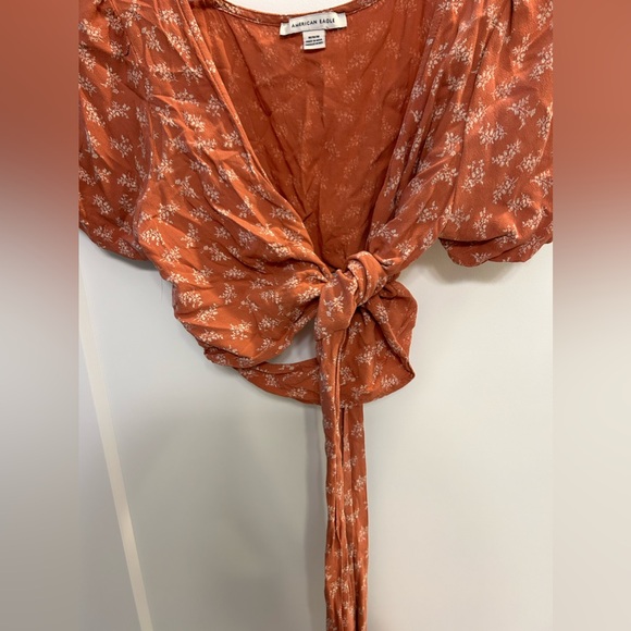 🍁American Eagle Tie Crop Top - Picture 4 of 8